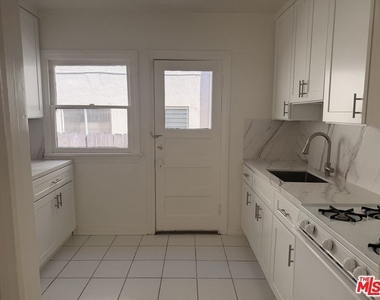 1118 20th Street - Photo Thumbnail 10