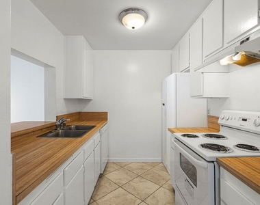 5460 White Oak Avenue - Photo Thumbnail 7