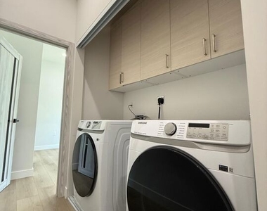 15832 Blackhawk Street - Photo Thumbnail 9