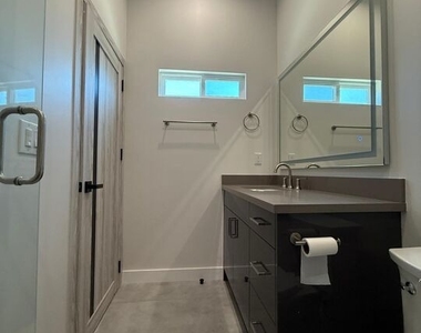 15832 Blackhawk Street - Photo Thumbnail 4
