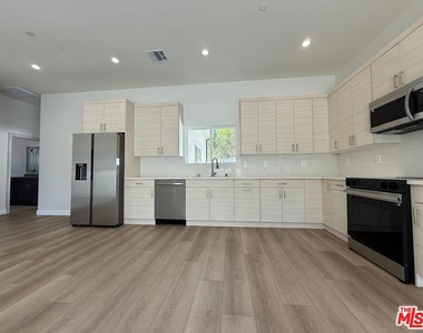 15830 1/2 Blackhawk Street - Photo Thumbnail 7
