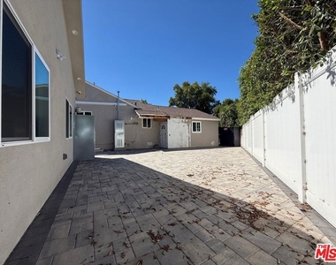 15830 Blackhawk Street - Photo Thumbnail 30