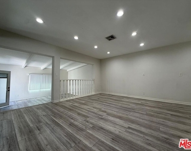 15830 Blackhawk Street - Photo Thumbnail 4