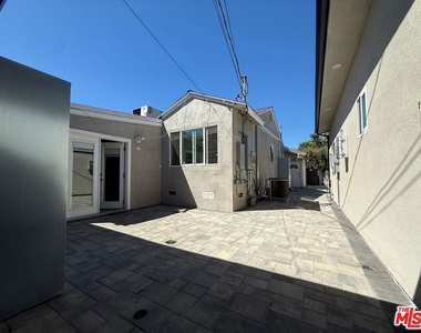 15830 Blackhawk Street - Photo Thumbnail 31