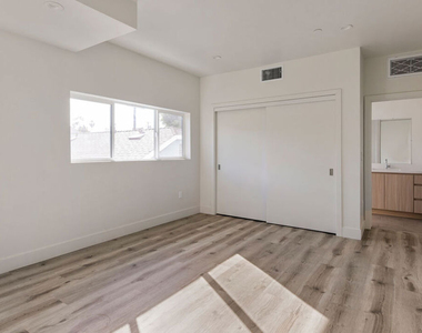 2494 W Shenyad Court - Photo Thumbnail 11
