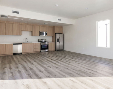 2494 W Shenyad Court - Photo Thumbnail 3