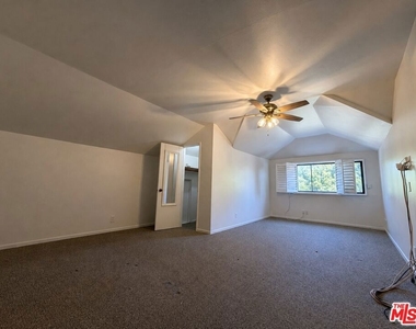 2200 S Canfield Avenue - Photo Thumbnail 6