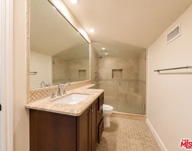 2200 S Canfield Avenue - Photo Thumbnail 8