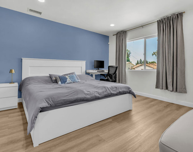 10930 Eldora Avenue - Photo Thumbnail 25