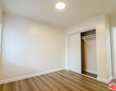 1555 204th Street - Photo Thumbnail 14