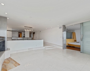 6 Eastwind Street - Photo Thumbnail 4