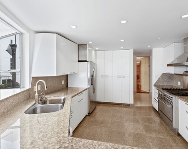 6 Eastwind Street - Photo Thumbnail 8