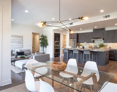 12658 Sandhill Lane - Photo Thumbnail 2