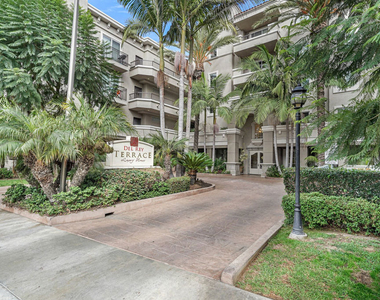 4060 Glencoe Avenue - Photo Thumbnail 15