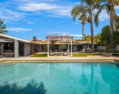 8400 Mulholland Drive - Photo Thumbnail 7