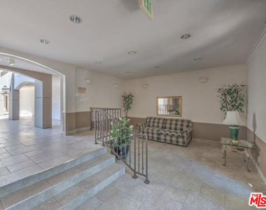4637 Willis Avenue - Photo Thumbnail 3