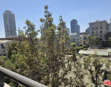 600 W 9th Street - Photo Thumbnail 19