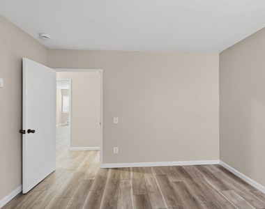 8775 Navajo Rd - Photo Thumbnail 36