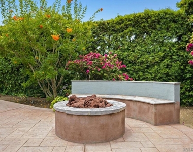 226 Stratford Park Cir - Photo Thumbnail 32