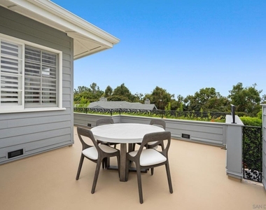226 Stratford Park Cir - Photo Thumbnail 28