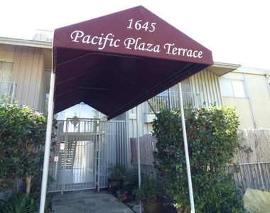1645 Emerald Street - Photo Thumbnail 16