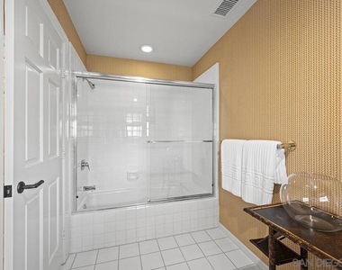 7612 Hillside Dr - Photo Thumbnail 35