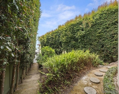 7612 Hillside Dr - Photo Thumbnail 66