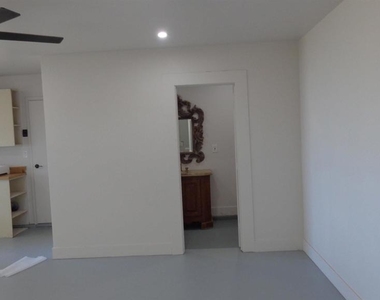 3730 Silverleaf Lane - Photo Thumbnail 6