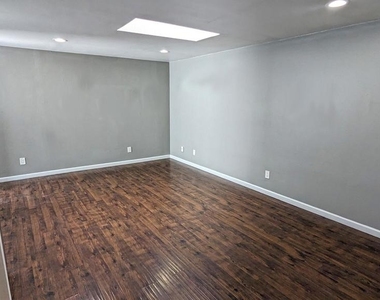 3645 Meade Ave. - Photo Thumbnail 7