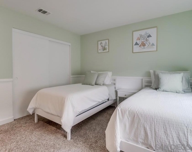 358 Corte Goleta - Photo Thumbnail 27
