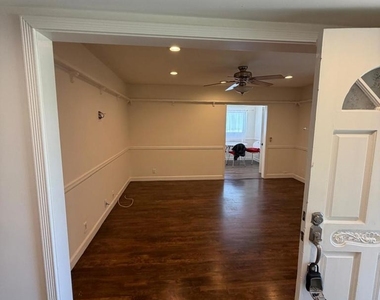 23723 Oxnard Street - Photo Thumbnail 1