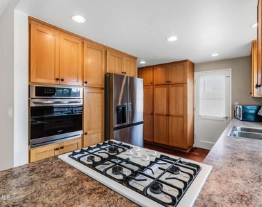 2253 Grafton Street - Photo Thumbnail 6