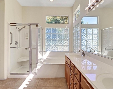 78202 Kensington Avenue - Photo Thumbnail 27