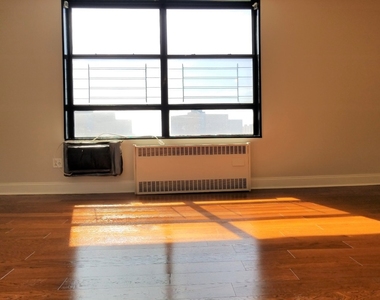 3333 Broadway - Photo Thumbnail 1