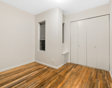 East 31st Street - Photo Thumbnail 3
