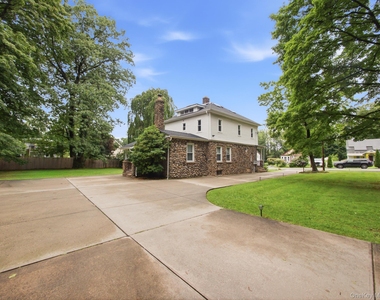 9 Cottage Avenue - Photo Thumbnail 11