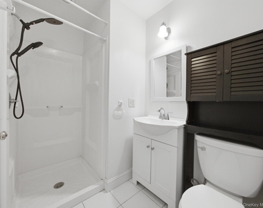 9 Cottage Avenue - Photo Thumbnail 10