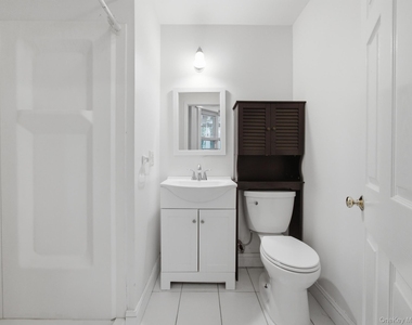 9 Cottage Avenue - Photo Thumbnail 9