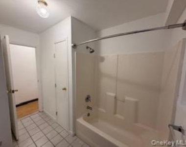 19 Summit Place - Photo Thumbnail 13