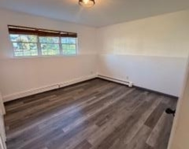 19 Summit Place - Photo Thumbnail 5