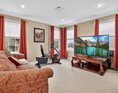 36 Deangelis Drive - Photo Thumbnail 8