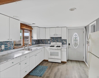 149 C Riverside Drive - Photo Thumbnail 1