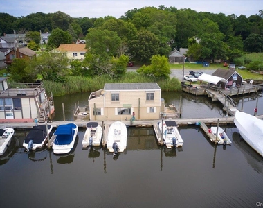 149 C Riverside Drive - Photo Thumbnail 13