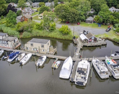 149 C Riverside Drive - Photo Thumbnail 12