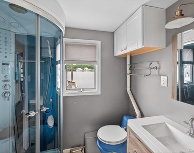 149 C Riverside Drive - Photo Thumbnail 5