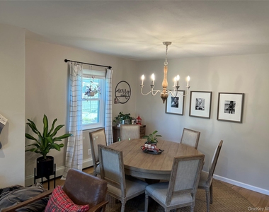 31 Roosevelt Place - Photo Thumbnail 5