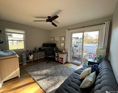 31 Roosevelt Place - Photo Thumbnail 14