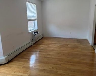 38 Knightsbridge Road - Photo Thumbnail 1