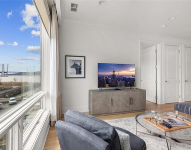 11 River Street - Photo Thumbnail 1