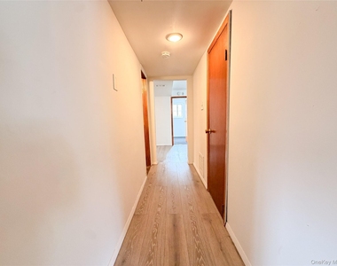 21 Craig Road - Photo Thumbnail 4